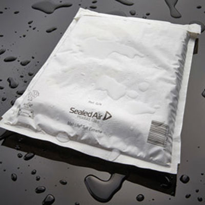 Immagine di Busta imbottita Mail Lite® Tuff Cushioned - formato D (180x260 mm) - bianco - impermeabile - Sealed Air - conf. 10 pezzi [103024704]