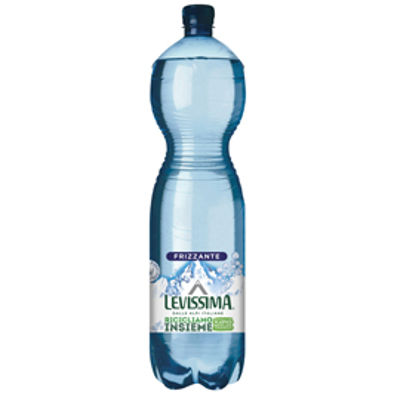 Immagine di Acqua frizzante - PET - bottiglia da 1,5 L - Levissima [12456731]